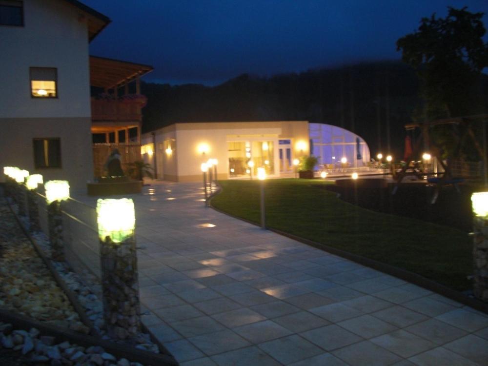 Panoramadorf Saualpe Hotel Eberstein Eksteriør billede