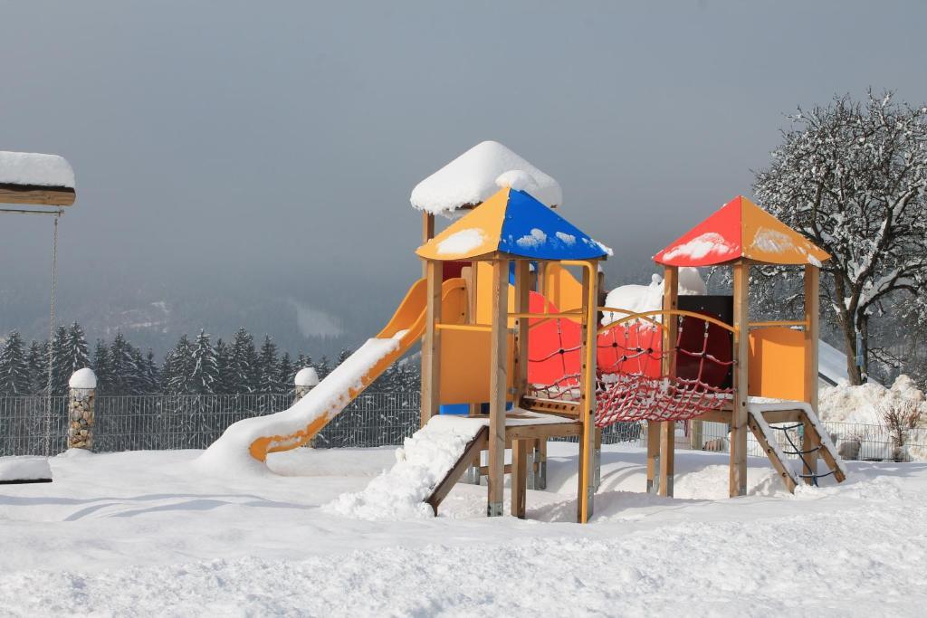 Panoramadorf Saualpe Hotel Eberstein Eksteriør billede