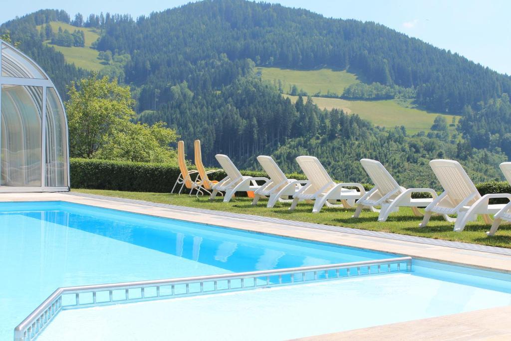 Panoramadorf Saualpe Hotel Eberstein Eksteriør billede
