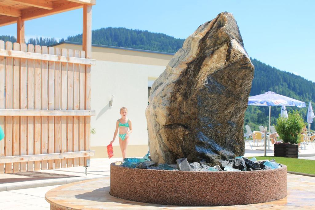 Panoramadorf Saualpe Hotel Eberstein Eksteriør billede