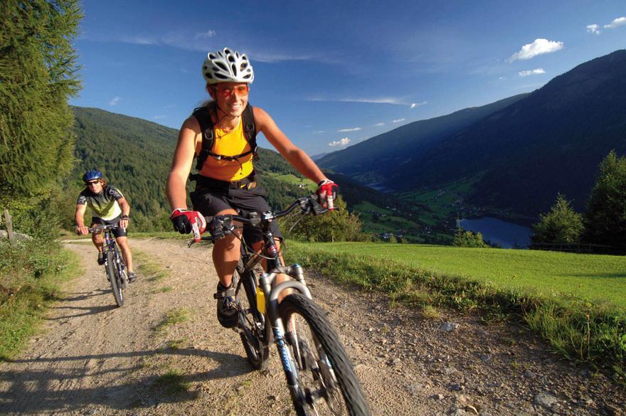 Panoramadorf Saualpe Hotel Eberstein Eksteriør billede