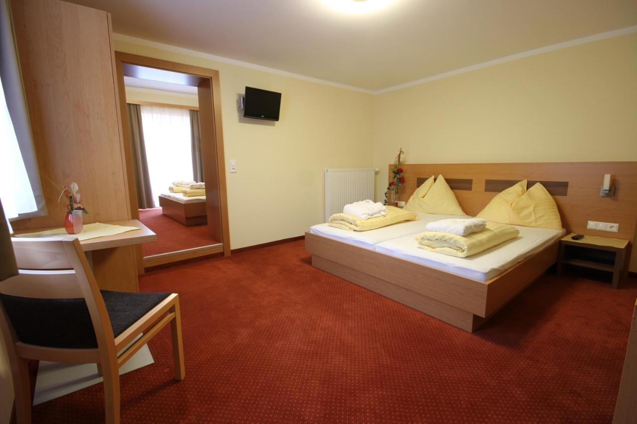 Panoramadorf Saualpe Hotel Eberstein Værelse billede